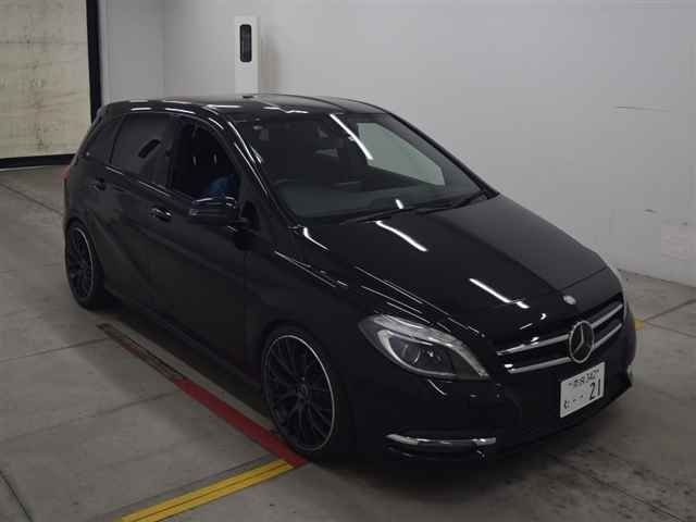 30349 MERCEDES BENZ B CLASS 246244 2013 г. (MIRIVE Osaka)